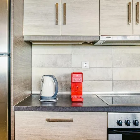 Rafaela'S Cottage House Дом отдыха