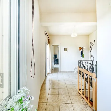 Rafaela'S Cottage House