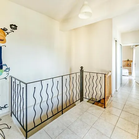 بيت للعطل Rafaela's House *